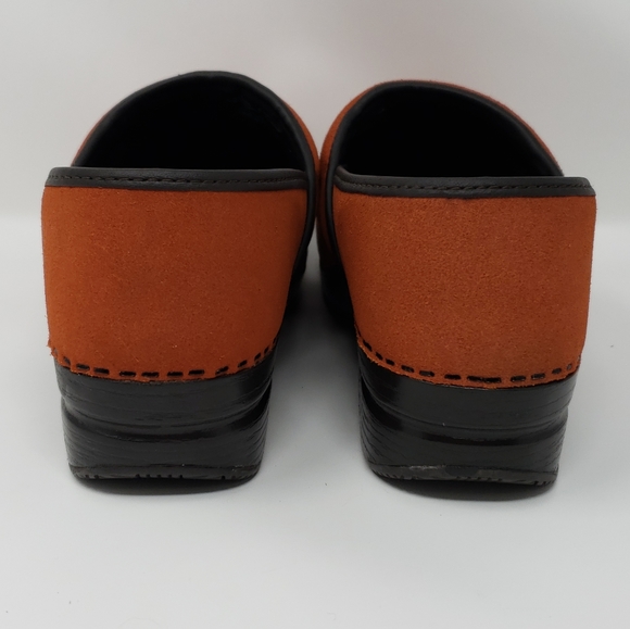 Land's End women's burnt orange clogs size 9D - Picture 4 of 10